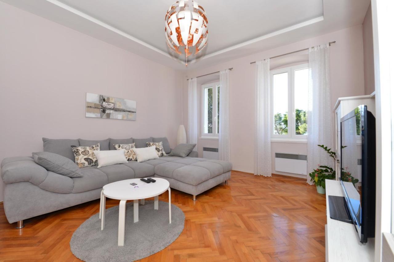 Apartman Nikki Kolovare Beach Zára Kültér fotó