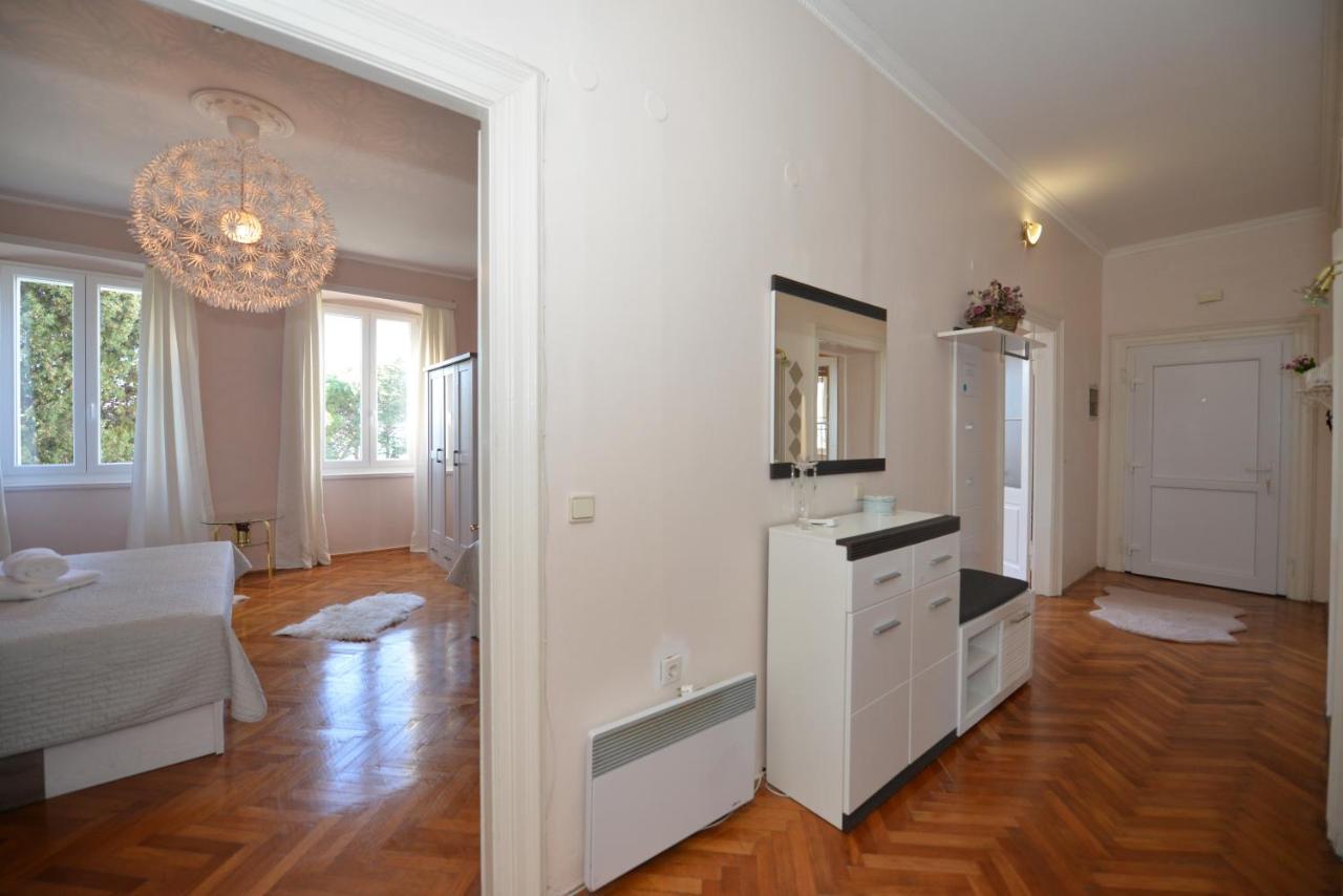 Apartman Nikki Kolovare Beach Zára Kültér fotó